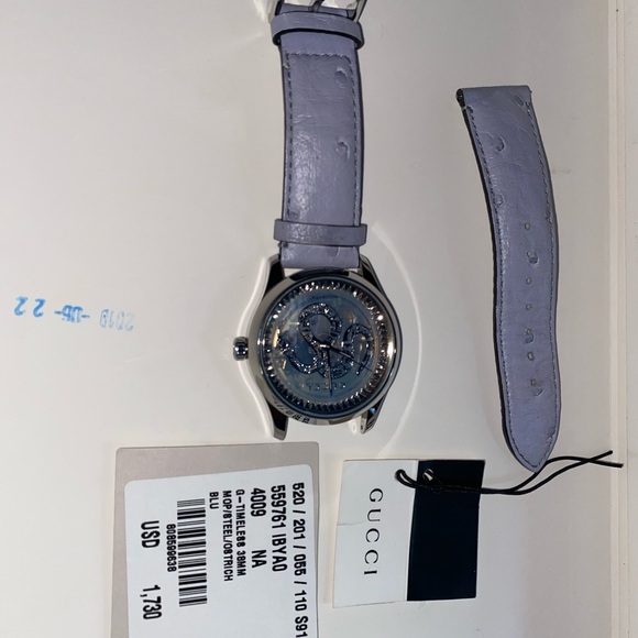 Gucci timeless 38mm snake watch - Picture 4 of 5